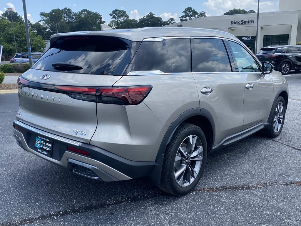 2022 Infiniti QX60 Luxe photo 32