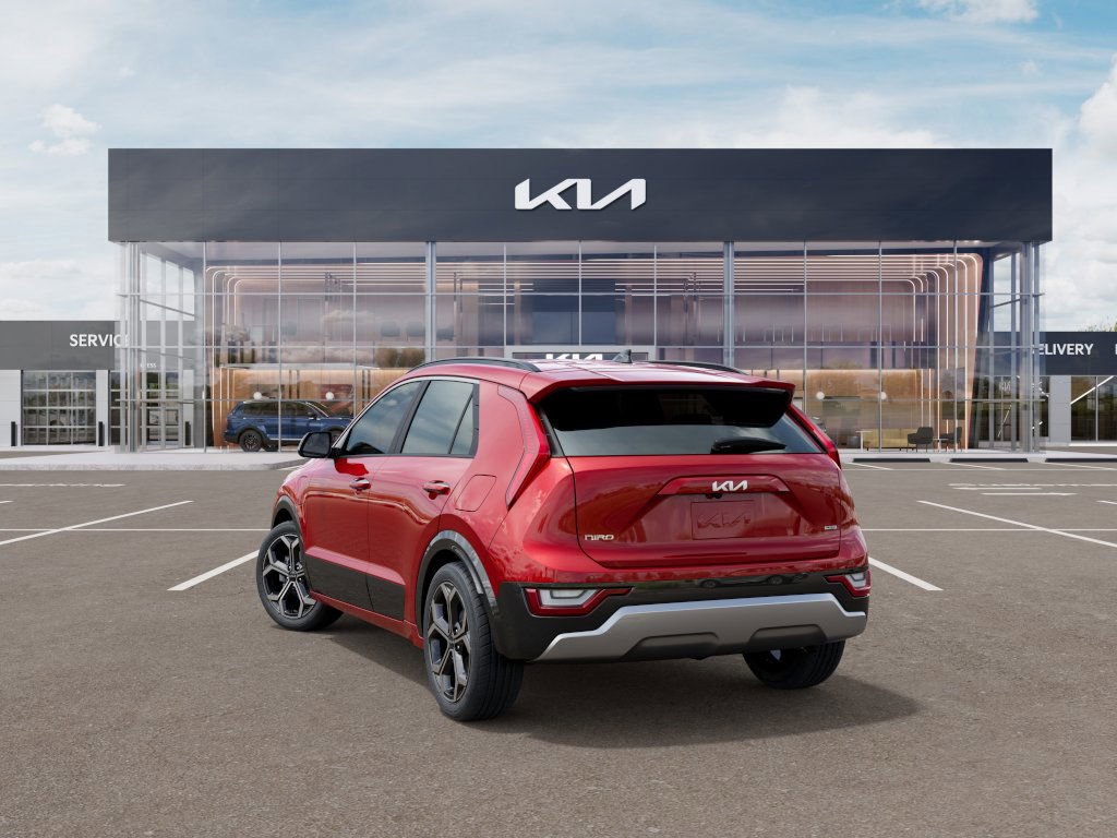2024 Kia Niro Plug-In Hybrid SX photo 4