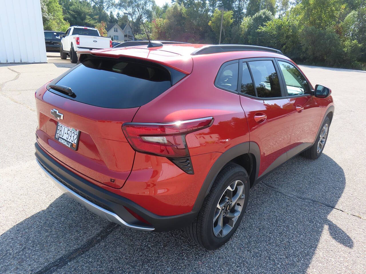 2024 Chevrolet Trax LT photo 3