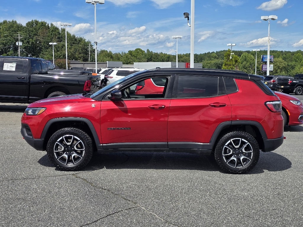 2024 Jeep Compass Trailhawk photo 20