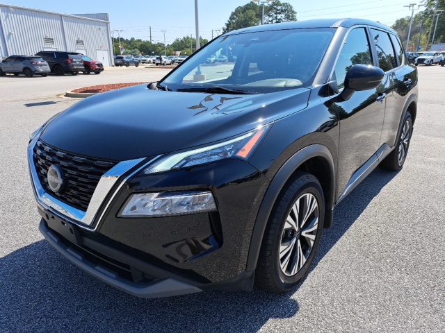 2023 Nissan Rogue SV photo 2