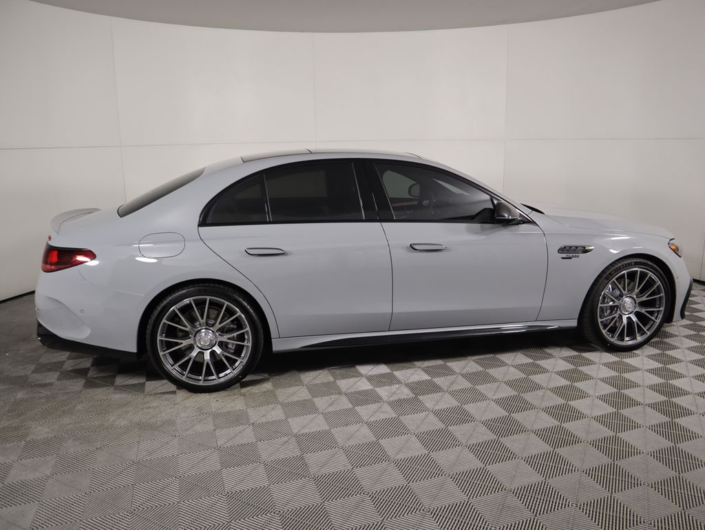 2026 Mercedes Benz E AMG 4MATIC photo 4