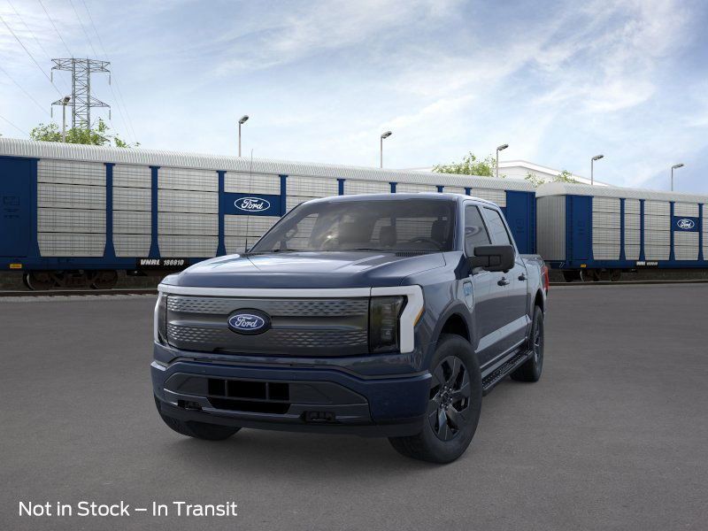 2025 Ford F-150 Lightning XLT photo 2