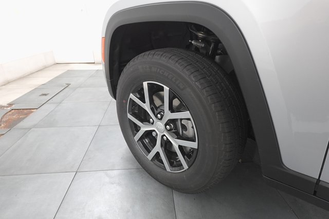 2025 Jeep Grand Cherokee Limited photo 28