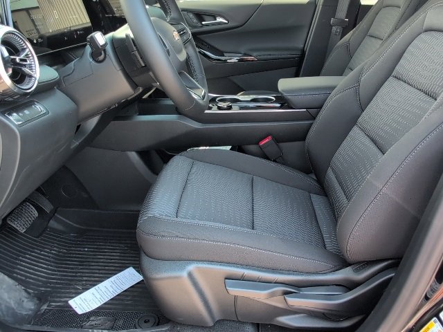 2026 Chevrolet Equinox LT photo 11