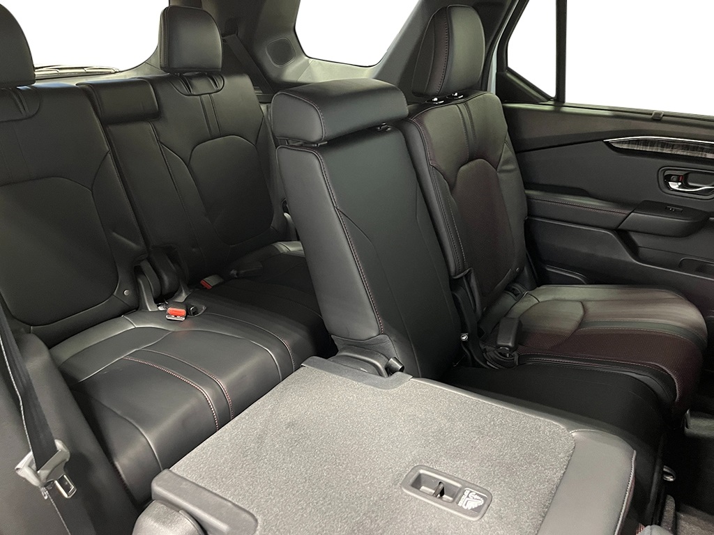 2025 Honda Pilot Black Edition photo 25