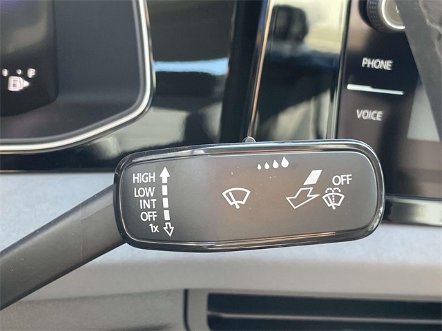 2025 Volkswagen Jetta 1.5T SE photo 24