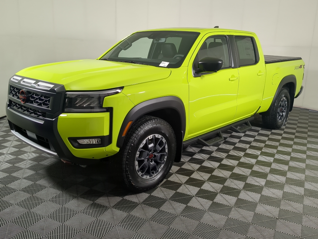 2026 Nissan Frontier PRO-4X photo 2