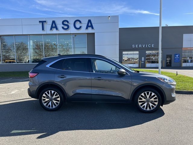 2022 Ford Escape Titanium photo 4