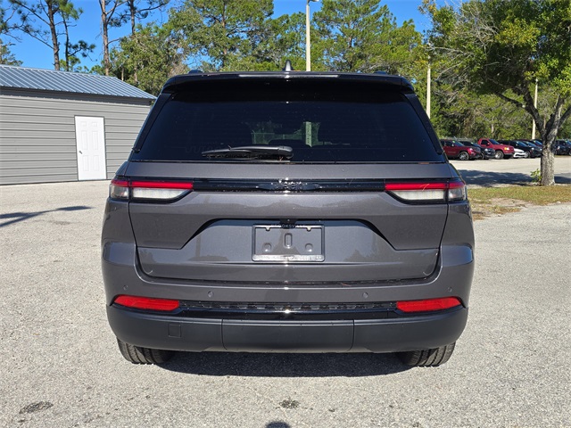 2025 Jeep Grand Cherokee Altitude X photo 3