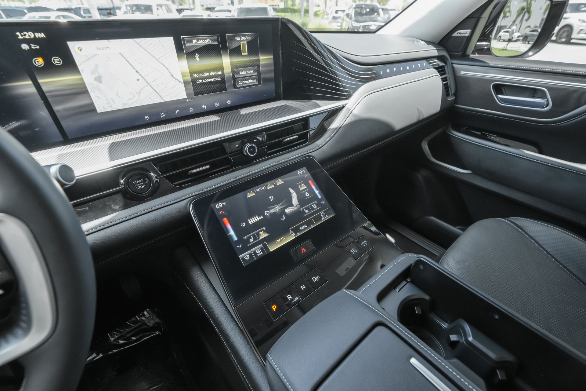 2025 Infiniti QX80 Luxe photo 7