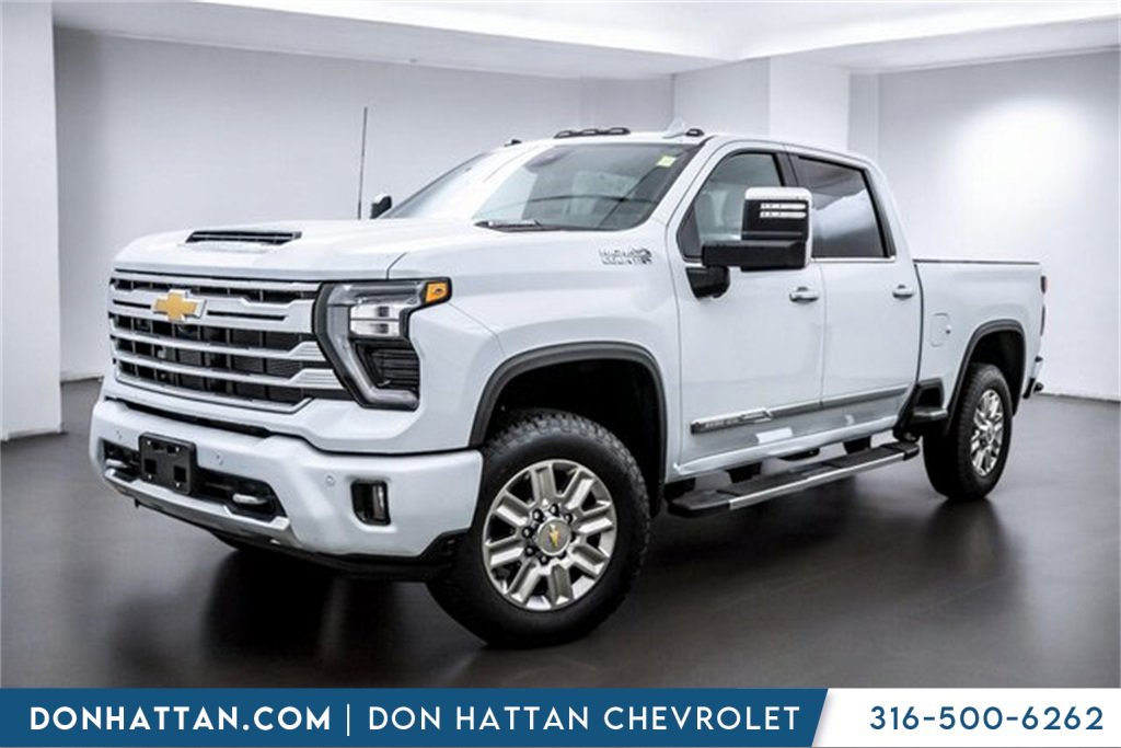 2026 Chevrolet Silverado HD High Country's photo