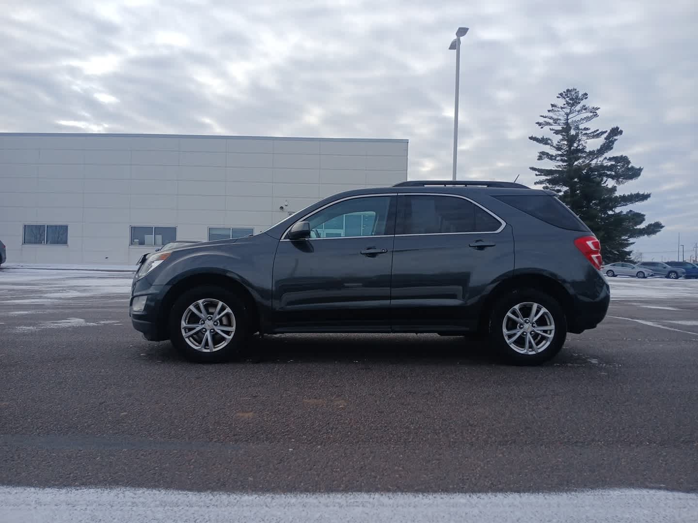 Used 2017 Chevrolet Equinox LT with VIN 2GNFLFEK5H6265392 for sale in Hermantown, Minnesota