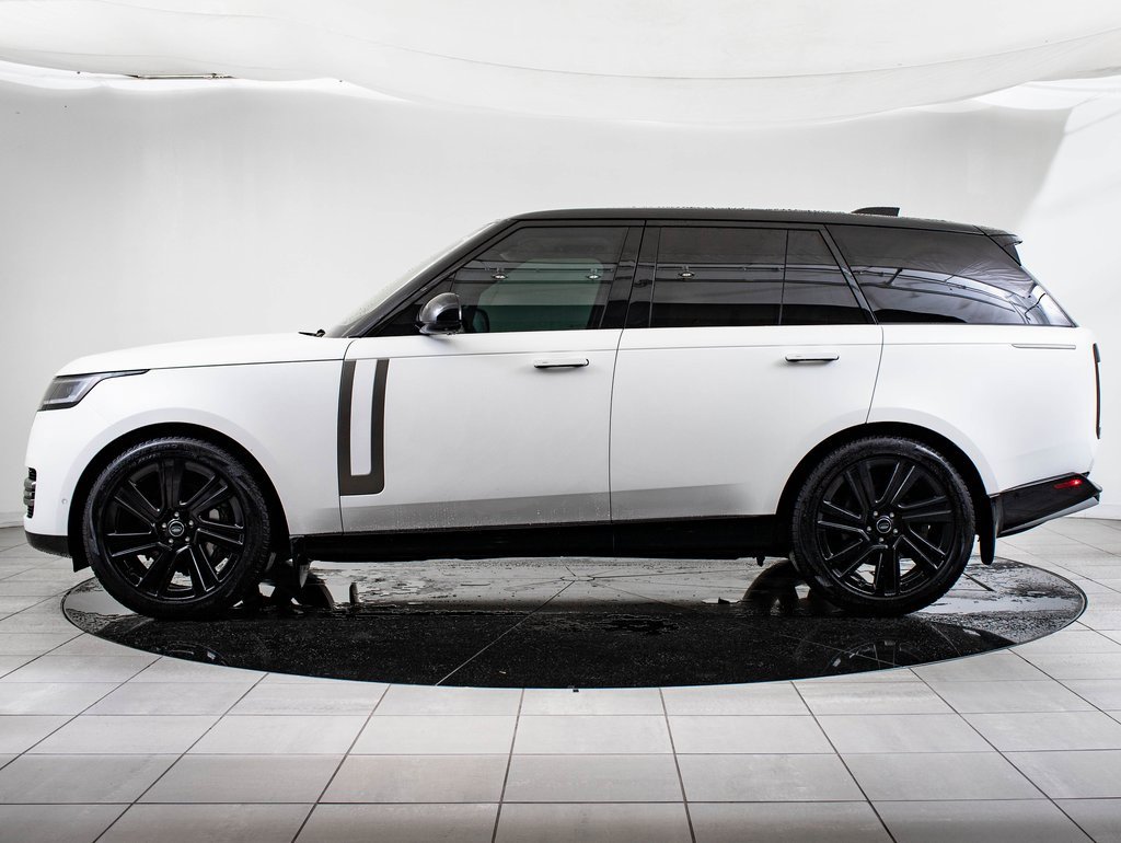 2022 Land Rover Range Rover SE photo 5