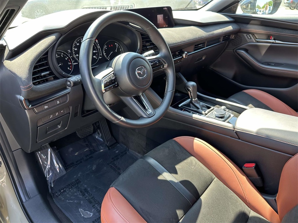 2025 Mazda Mazda3 2.5 Carbon Turbo photo 2