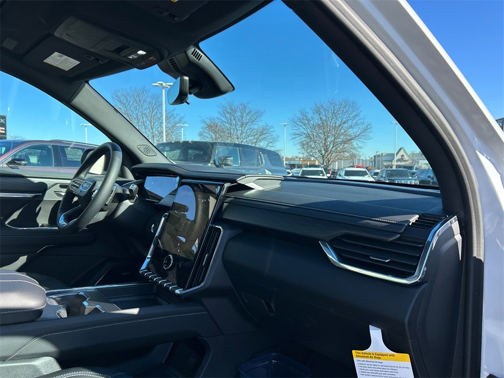 2026 GMC ACADIA - Image 37