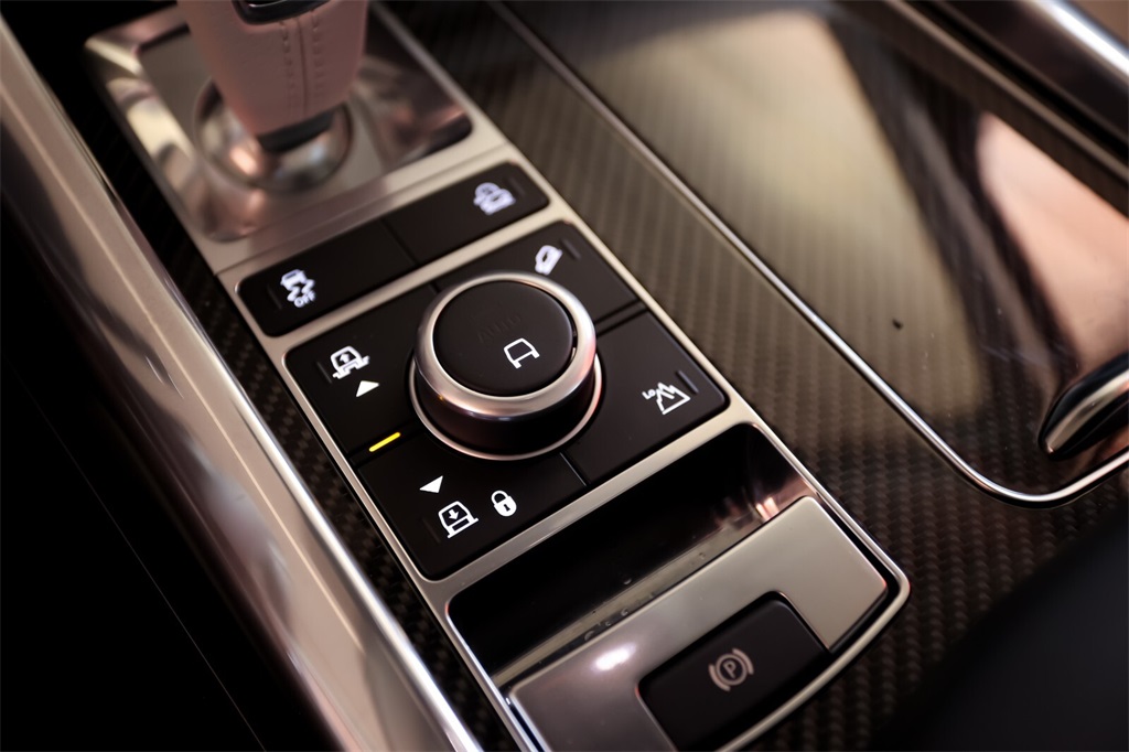 2022 Land Rover Range Rover Sport SVR photo 29