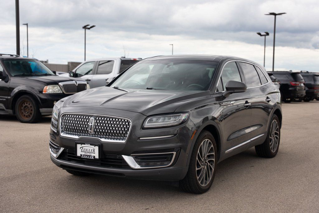 2019 Lincoln Nautilus Reserve photo 3