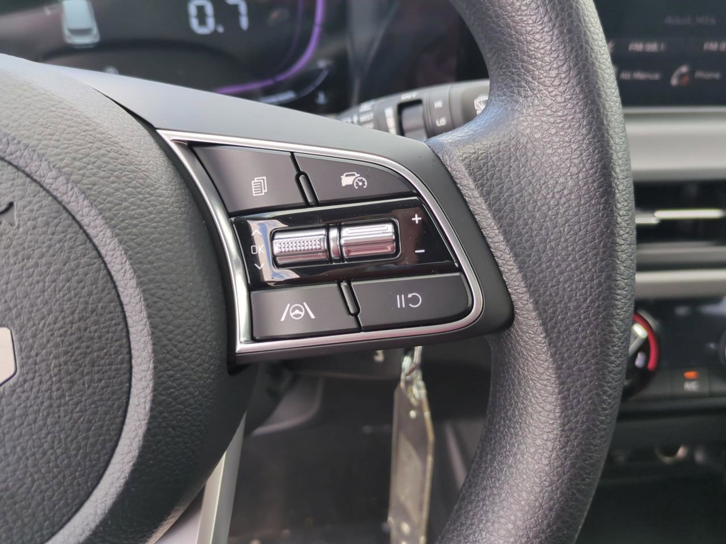 2026 Kia Seltos LX photo 22