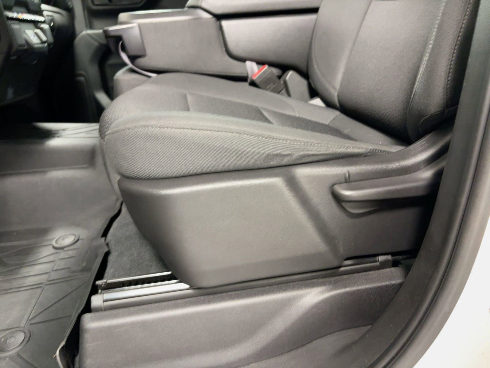 2021 Chevrolet Silverado 1500 Custom photo 12