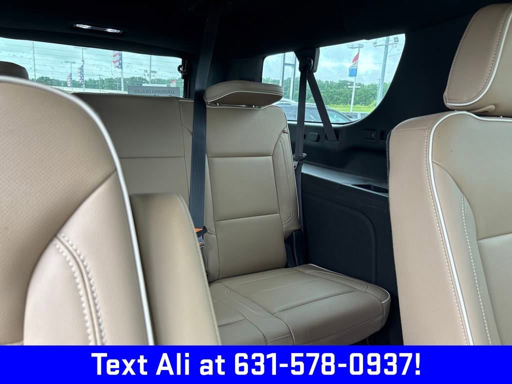 2021 Chevrolet Suburban Premier photo 27
