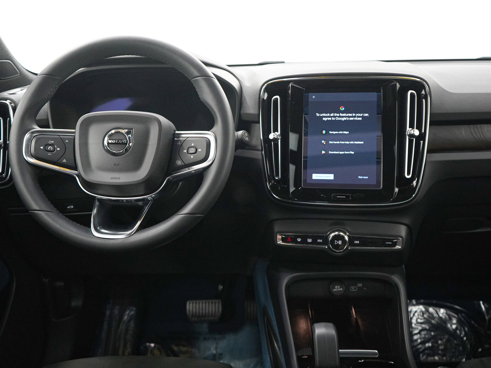 2023 Volvo XC40 Recharge Ultimate AWD photo 13