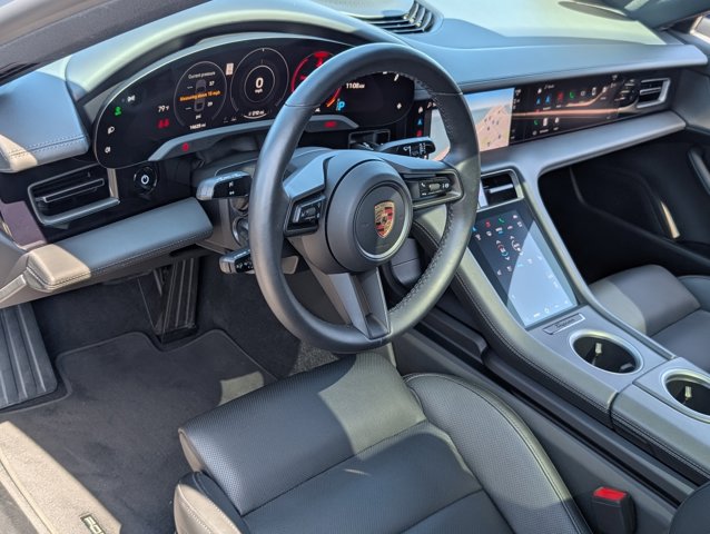 2023 Porsche Taycan photo 4