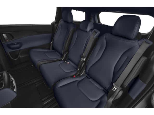2026 Kia Carnival SX photo 13