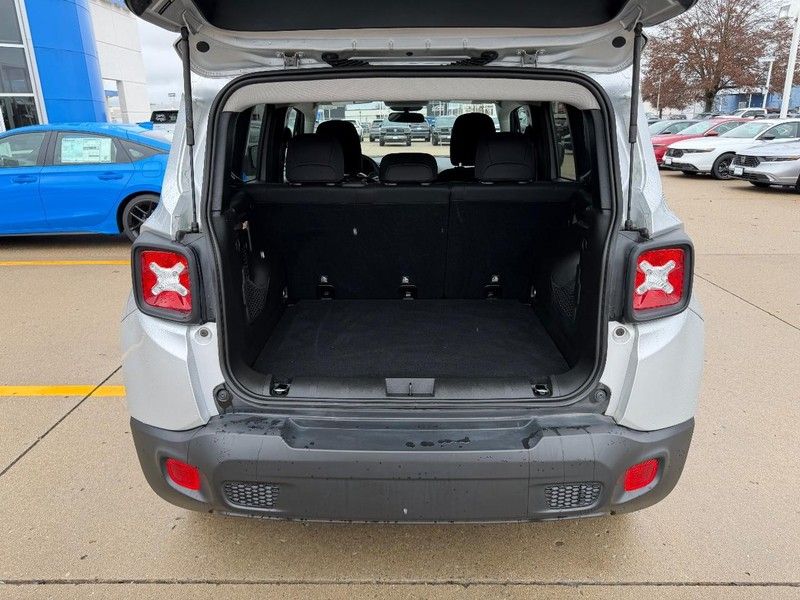 2019 Jeep Renegade Sport photo 4