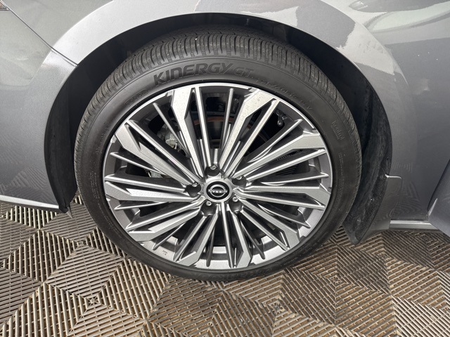 2024 Nissan Altima 2.5 SL photo 21