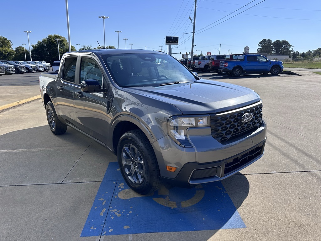 2025 Ford Maverick XLT photo 4