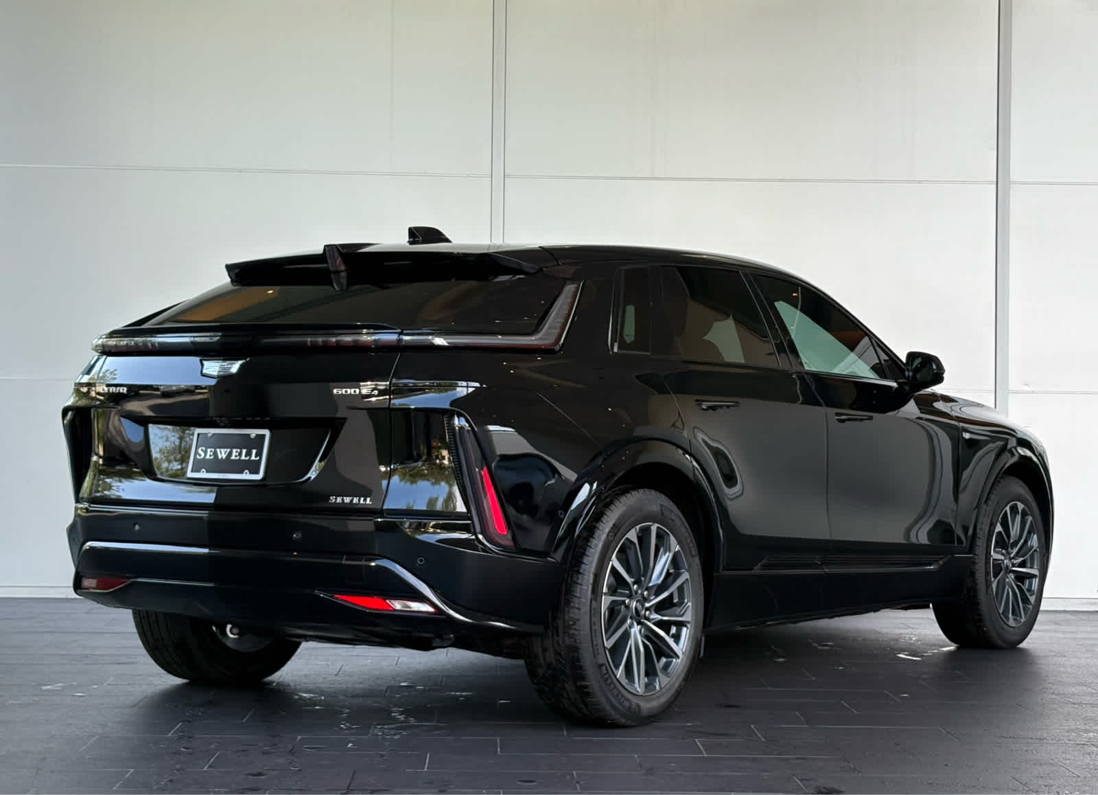 2025 Cadillac Lyriq Sport photo 3