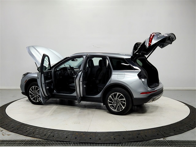 2022 Lincoln Corsair Standard photo 13