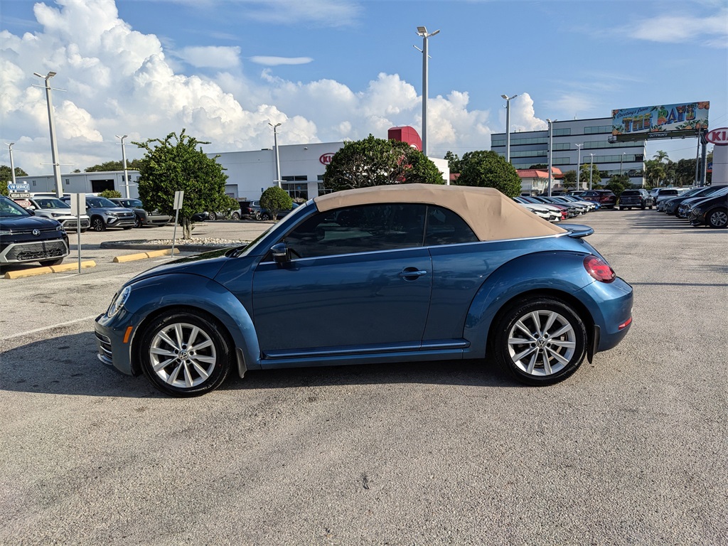 2017 Volkswagen Beetle 1.8T S photo 4