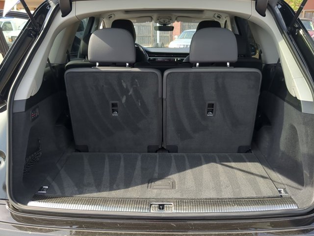 2024 Audi Q7 45 Premium Plus photo 14