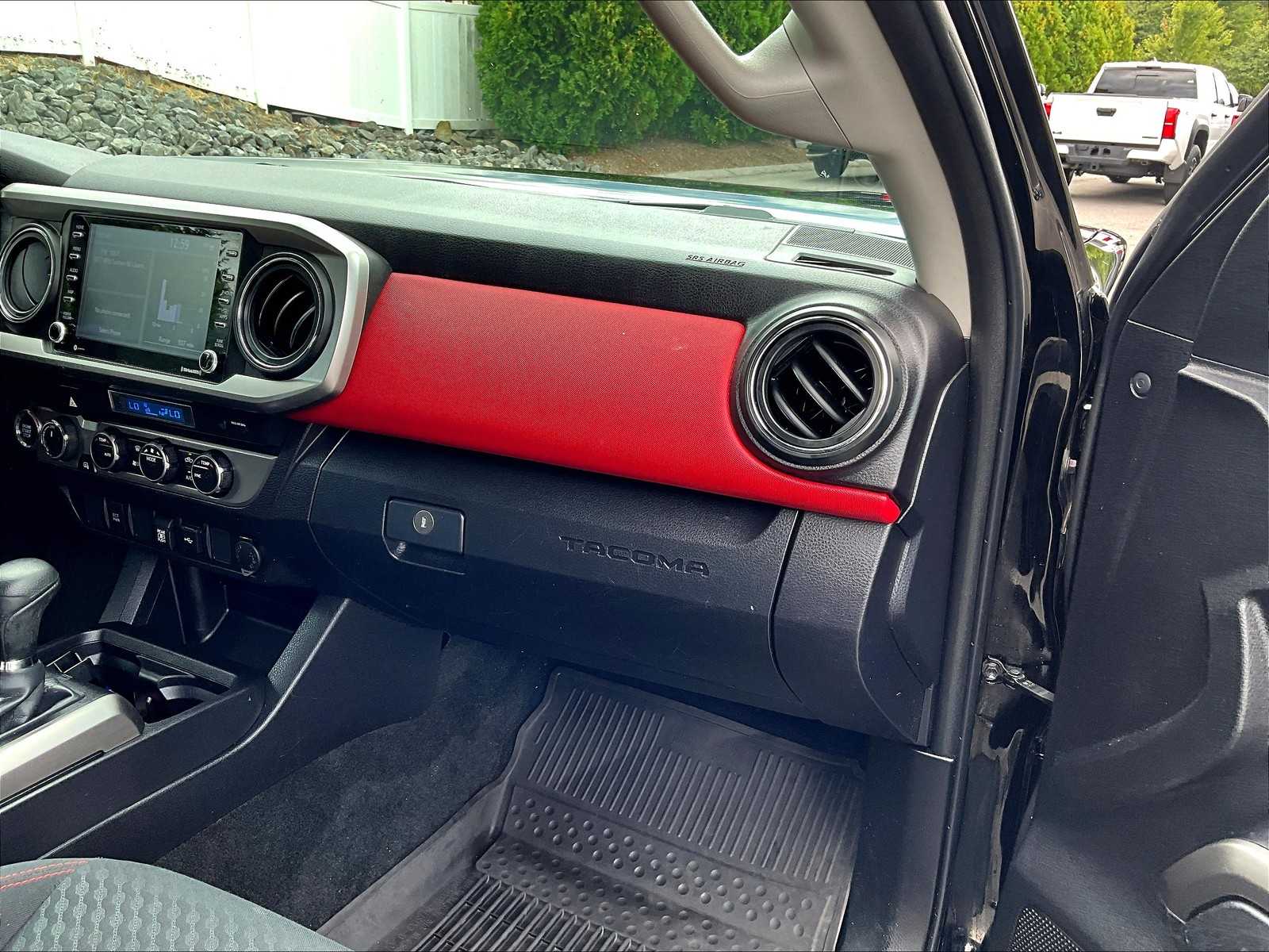 2023 Toyota Tacoma SR5 photo 13