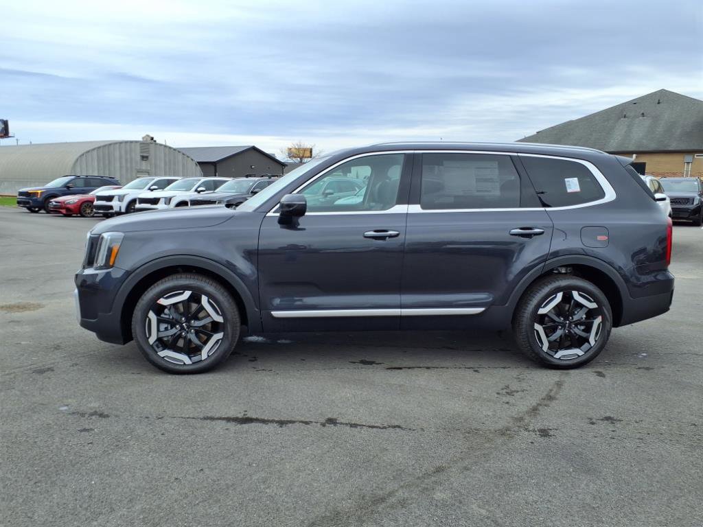 2025 Kia Telluride S photo 4