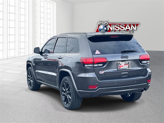 2021 Jeep Grand Cherokee Laredo X photo 4