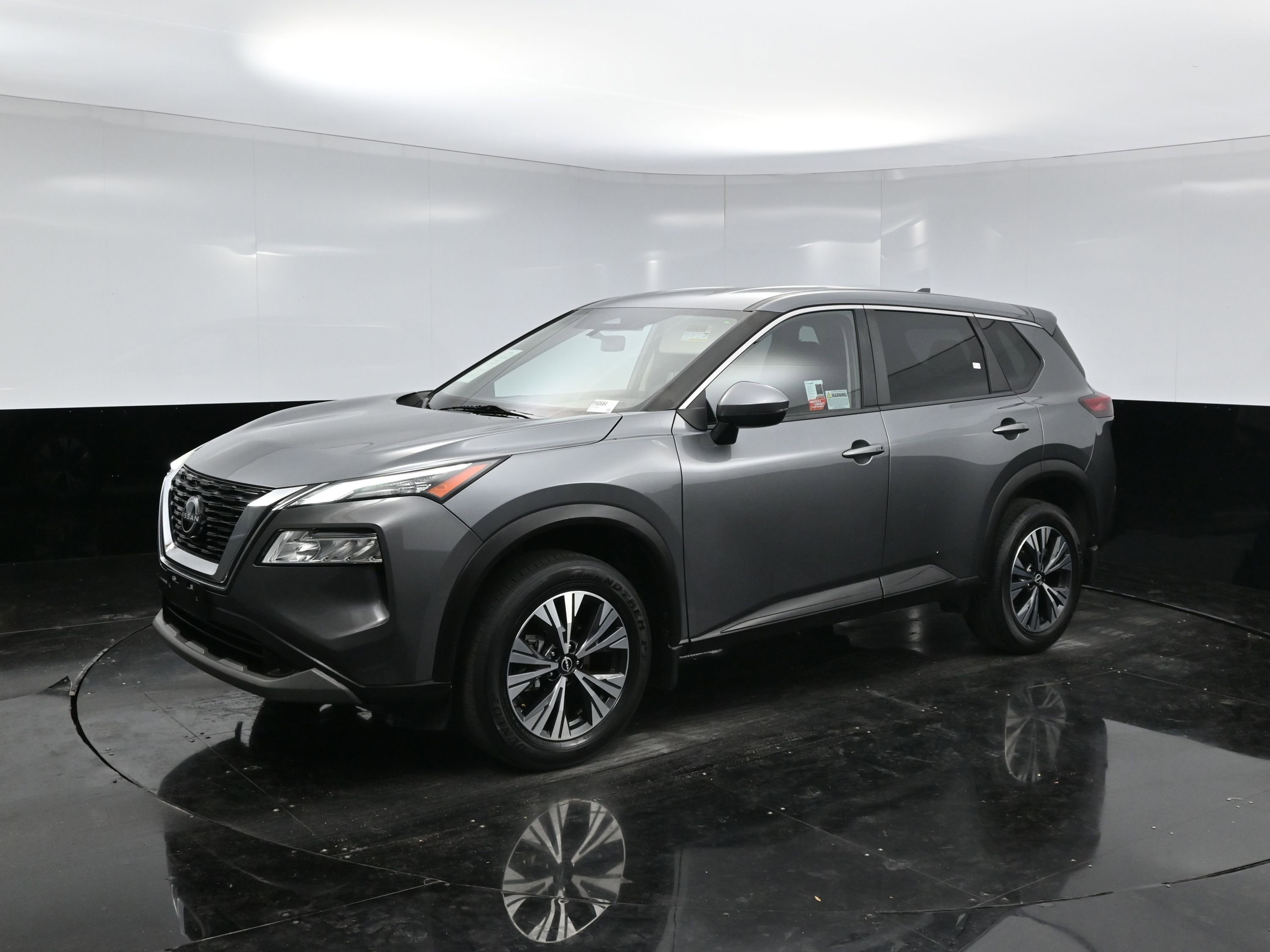 2023 Nissan Rogue SV photo 2