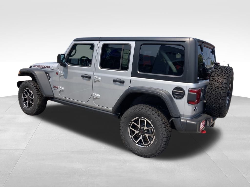 2024 Jeep Wrangler Rubicon photo 3