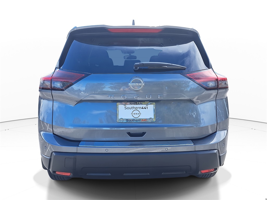 2026 Nissan Rogue SV photo 6