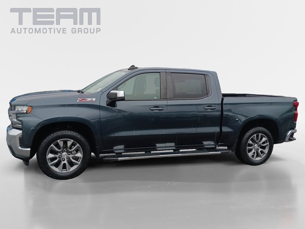2021 Chevrolet Silverado LT photo 4