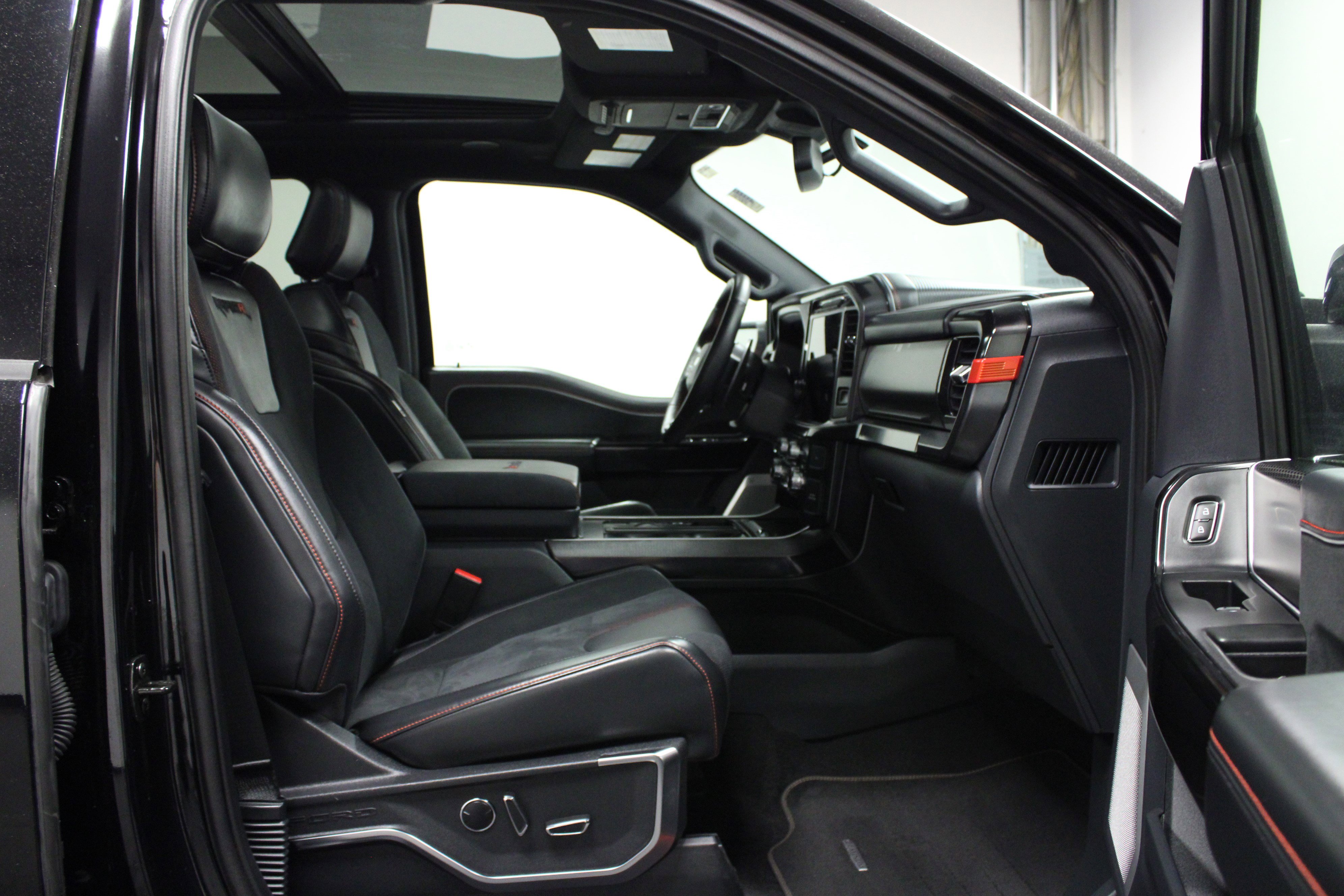 2024 Ford F-150 Raptor photo 14
