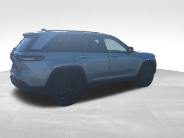 2024 Jeep Grand Cherokee Altitude X photo 2