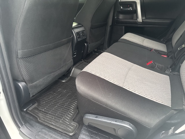 2017 Toyota 4Runner SR5 photo 18