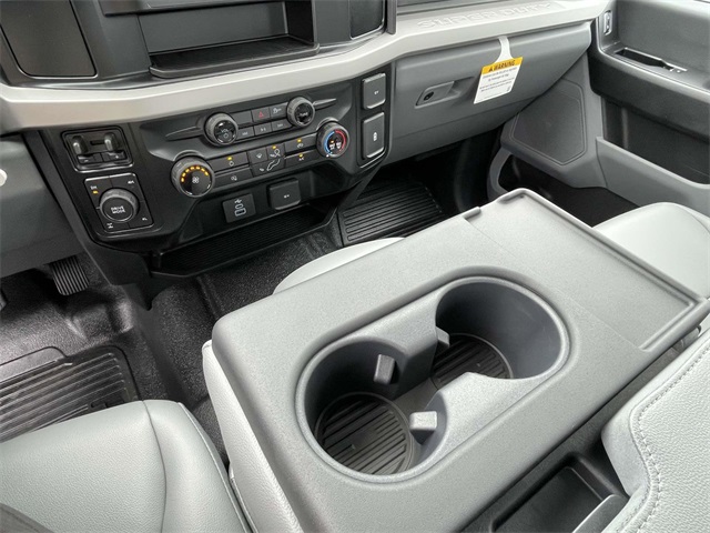 2026 Ford F-250 photo 6