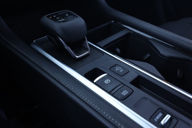 2024 Nissan Pathfinder SV photo 27