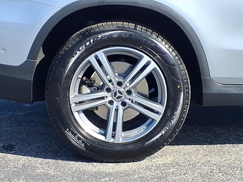 2021 Mercedes Benz GLC 300 4MATIC photo 3