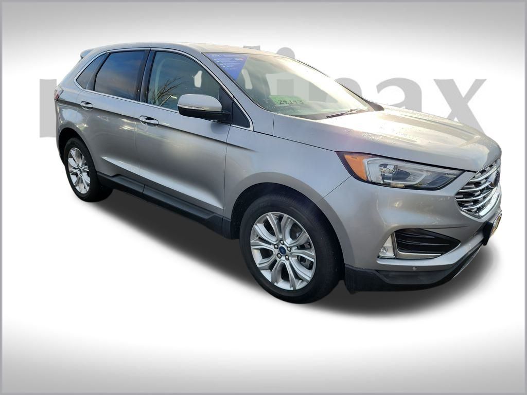 2022 Ford Edge Titanium's photo