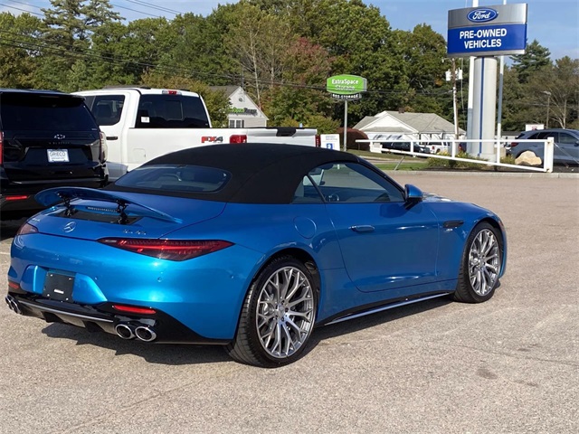 2024 Mercedes Benz SL 43 AMG photo 3